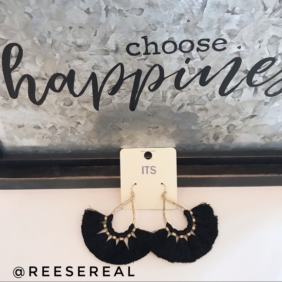 Black and Gold Tone Fan Tassel Earrings Boho - Picture 6 of 7